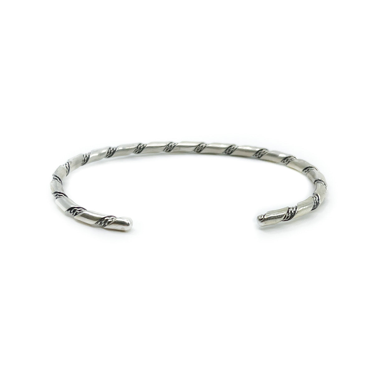 Heavy Gauge Navajo Alternating Twist Bracelet